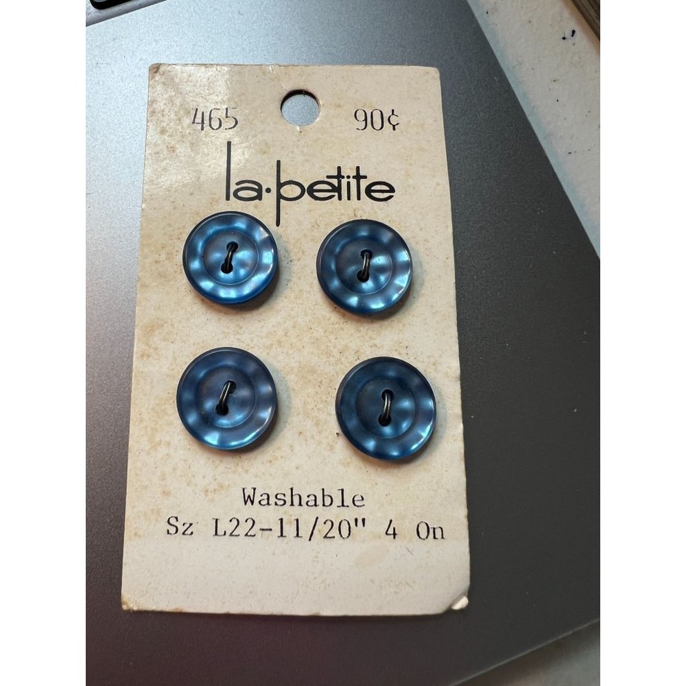 Vintage La Petite buttons 465 Blue Size L22 11/20"  NEW  NOS